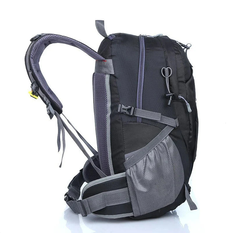High Quality 40L Water Resistant Unisex Outdoor Travel Mountaineer Rucksack Backpack Hiking Rucksack Adventure Camping Backpack